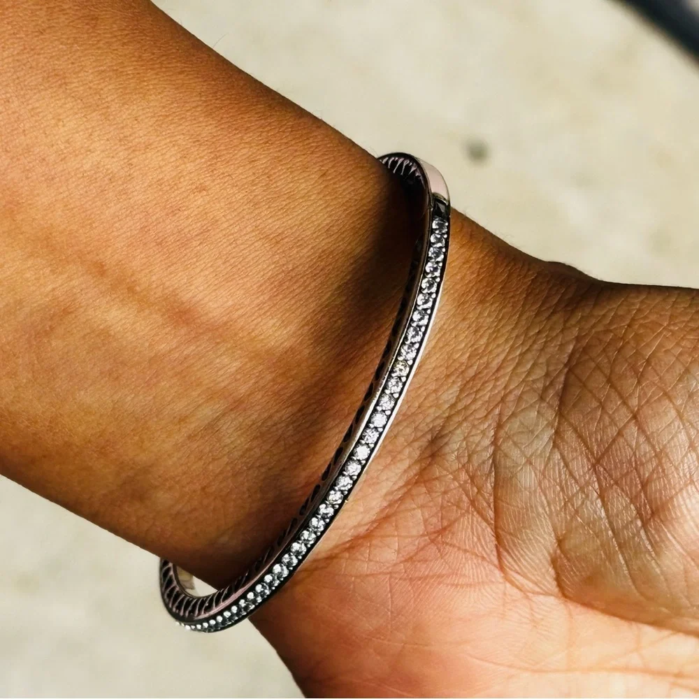 Pandora Elegant Pink Enamel Bangle Bracelet - Picture 2 of 6